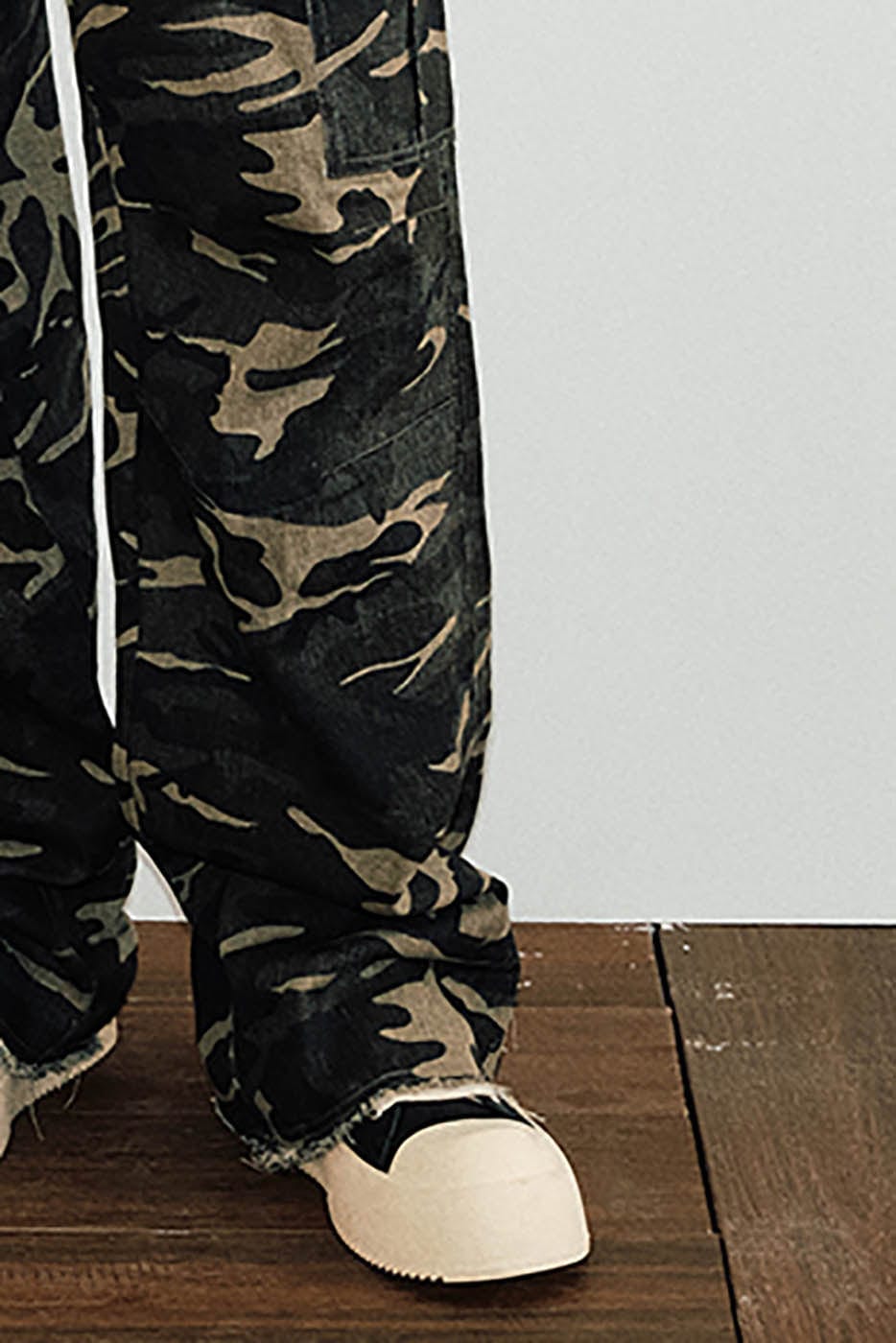 KREATE Camo Frayed Cargo